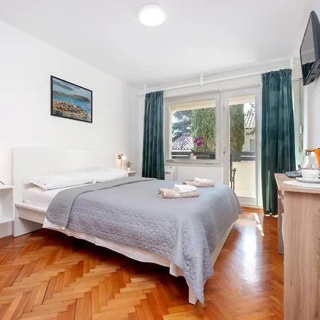 Casa Caterina Apartment *